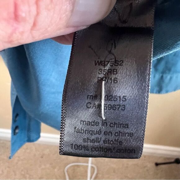 John Varvatos Mens Blue Button Down Long Sleeve Roll Tab Dress Shirt Size Medium - Picture 5 of 7